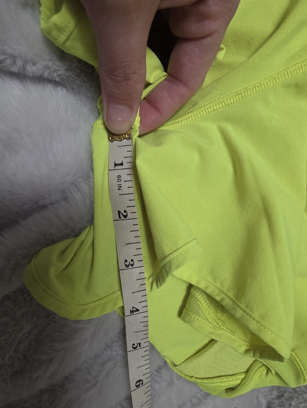 Lululemon Hotty Hot Shorts Neon Yellow Size 6 Lined - Picture 9 of 10